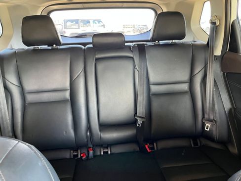 Used 2023 Nissan Rogue SL w/ SL Premium Package image 38