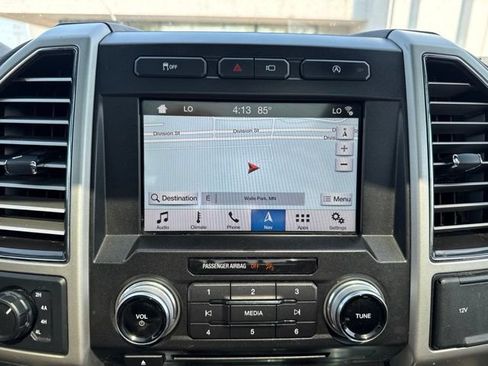 Used 2018 Ford F150 King Ranch w/ Equipment Group 601A Luxury AWD/4WD image 3