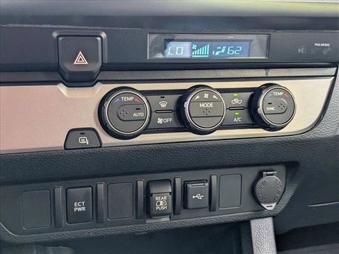 Used 2022 Toyota Tacoma SR5 image 9