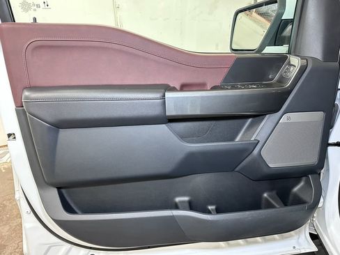 Certified 2022 Ford F150 Lariat w/ Equipment Group 502A High image 25