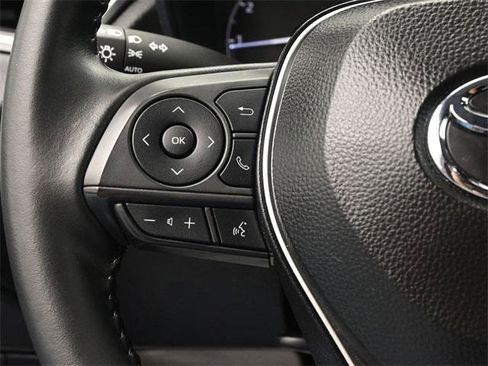 Certified 2025 Toyota Corolla Cross LE image 28