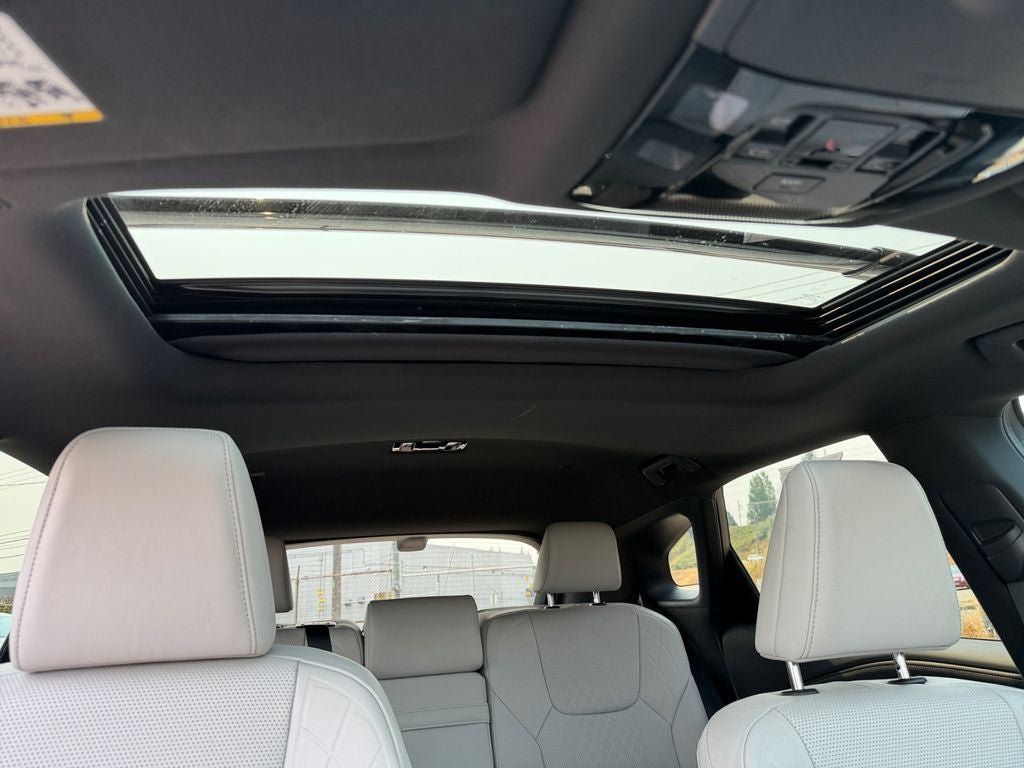 Used 2025 Lexus RX 350 Premium Plus w/ Convenience Package FWD image 27