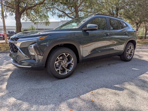 New 2026 Chevrolet Trax LT image 3