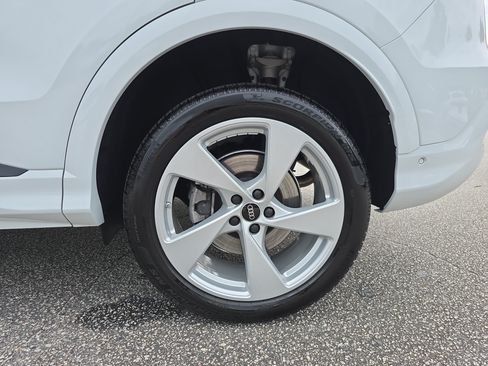 Certified 2025 Audi Q5 Premium w/ Premium Plus AWD/4WD image 31
