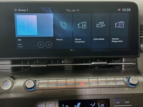 Used 2025 Hyundai Kona SEL FWD image 24