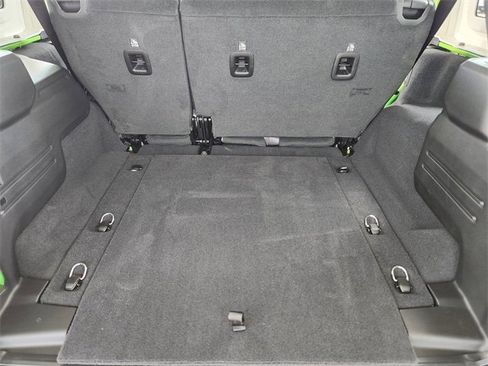 New 2025 Jeep Wrangler Unlimited Rubicon image 24