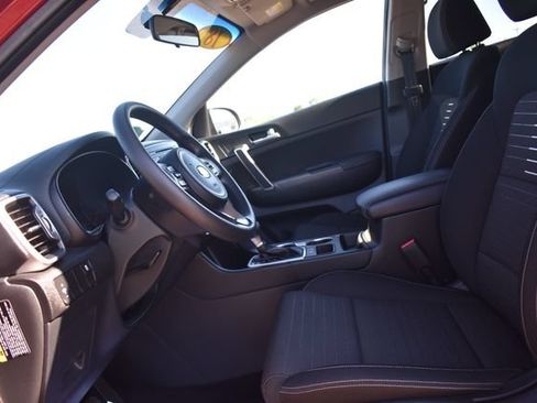 Used 2018 Kia Sportage LX FWD image 21