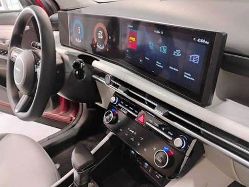 Used 2025 Hyundai Tucson SEL image 40