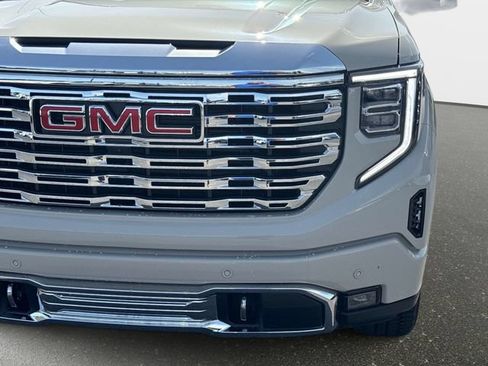 New 2026 GMC Sierra 1500 Denali AWD/4WD image 9
