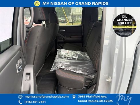 Used 2025 Nissan Frontier PRO-4X w/ Interior Protection Package AWD/4WD image 28