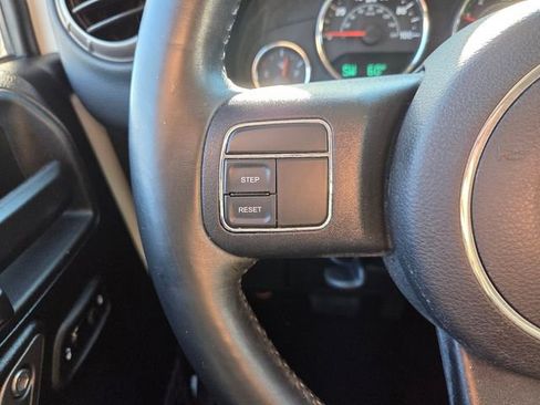 Certified 2018 Jeep Wrangler Unlimited Sport S image 27