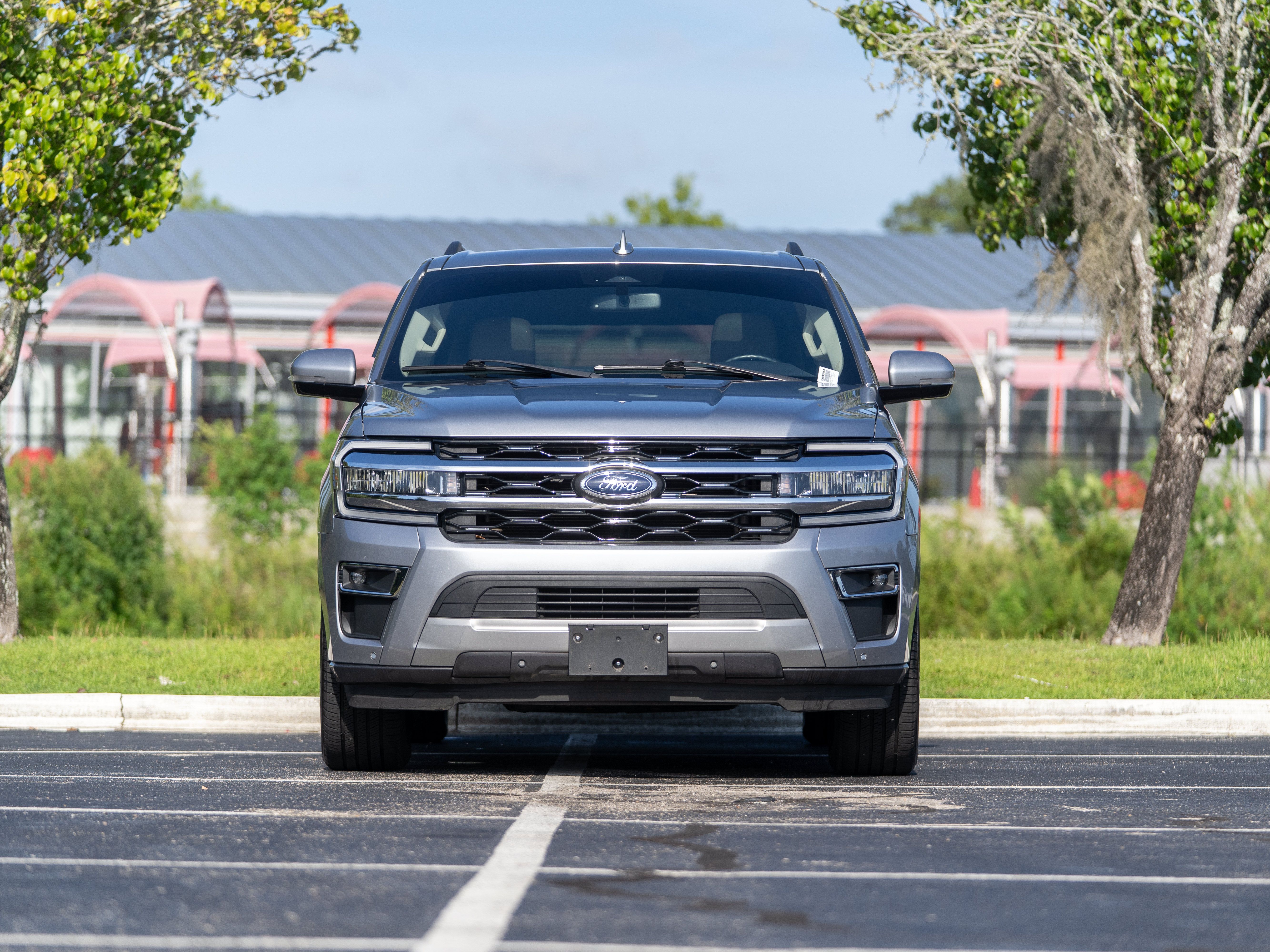 Used 2024 Ford Expedition Limited AWD/4WD image 37