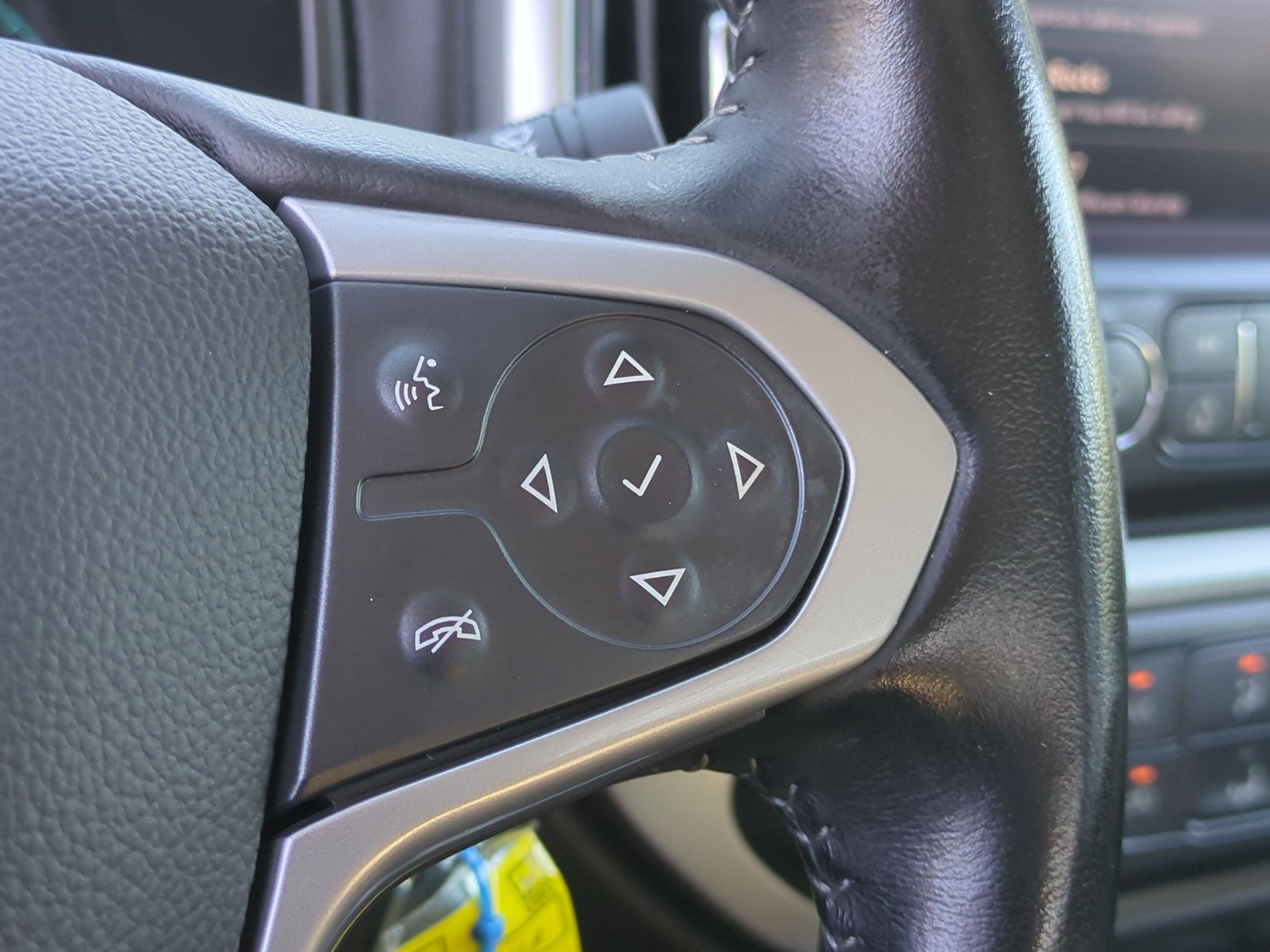 Used 2022 Chevrolet Colorado LT w/ LT Convenience Package AWD/4WD image 20