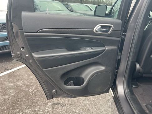 Used 2015 Jeep Grand Cherokee Altitude image 19