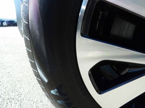 Used 2025 Subaru Outback Premium w/ Popular Package #1 image 25