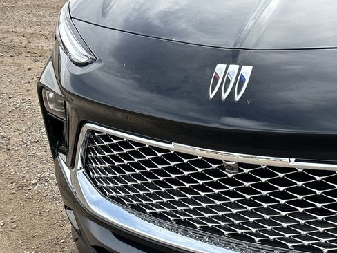 New 2026 Buick Encore GX Avenir w/ Avenir Technology Package FWD image 31