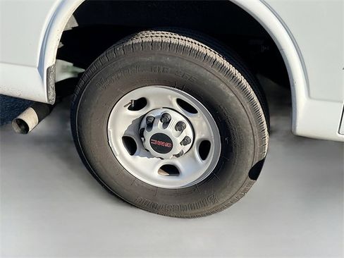 Used 2024 GMC Savana 2500 w/ Driver Convenience Package image 34