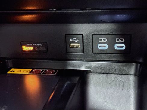 Used 2026 Toyota Camry SE FWD image 41