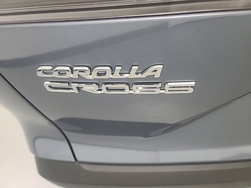 Used 2026 Toyota Corolla Cross L AWD/4WD image 11