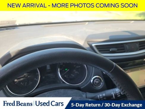 Used 2016 Nissan Rogue SL AWD/4WD image 14