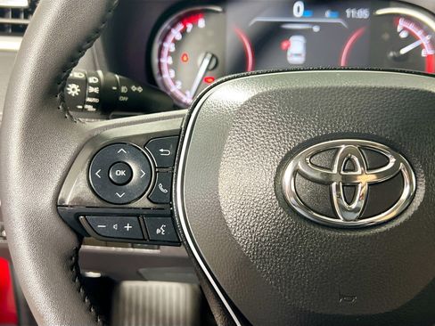 Used 2025 Toyota RAV4 XLE Premium FWD image 18