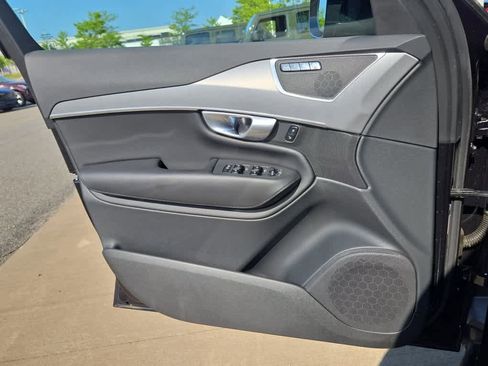 Used 2024 Volvo XC90 B5 Core w/ Protection Package Premier image 20