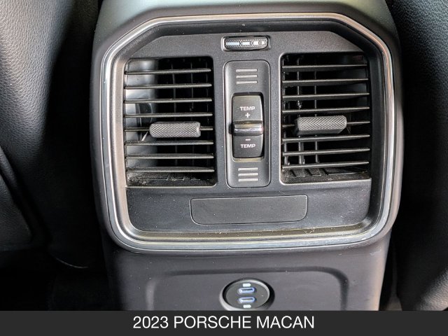 Used 2023 Porsche Macan AWD/4WD image 17