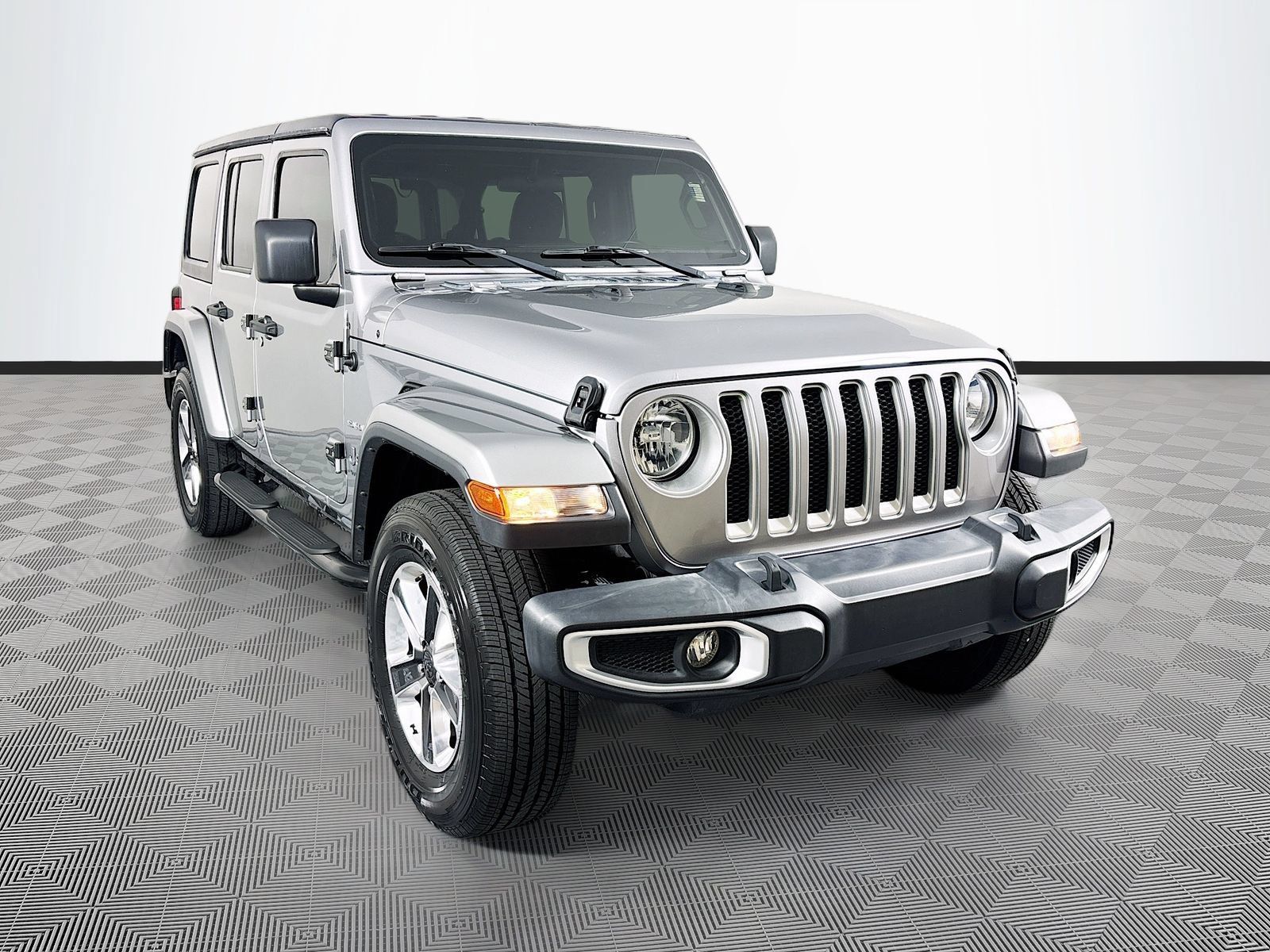 Used 2020 Jeep Wrangler Unlimited Sahara AWD/4WD image 1
