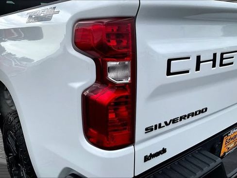 Used 2026 Chevrolet Silverado 1500 Custom Trail Boss w/ Dark Appearance Package AWD/4WD image 23