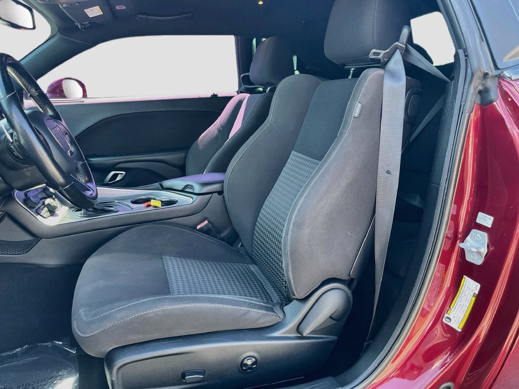 Used 2020 Dodge Challenger R/T RWD image 19