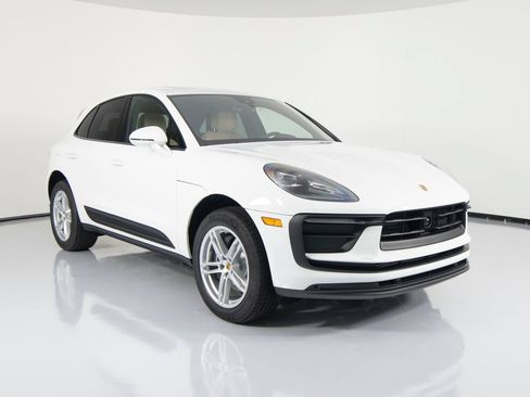 New 2026 Porsche Macan AWD/4WD image 12