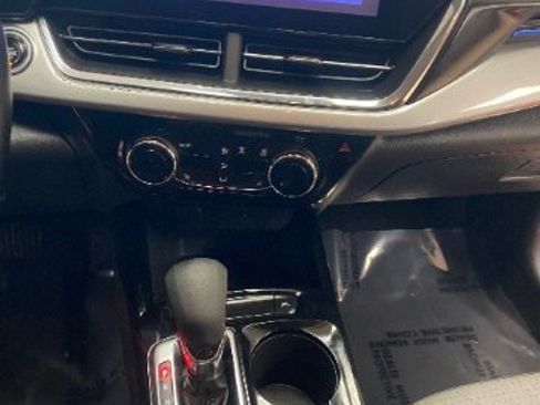 Used 2024 Chevrolet Trax LT w/ Driver Confidence Package image 24