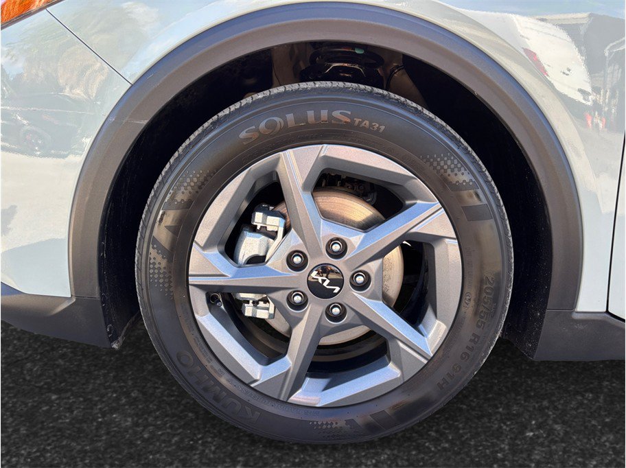 Used 2025 Kia K4 FWD image 13