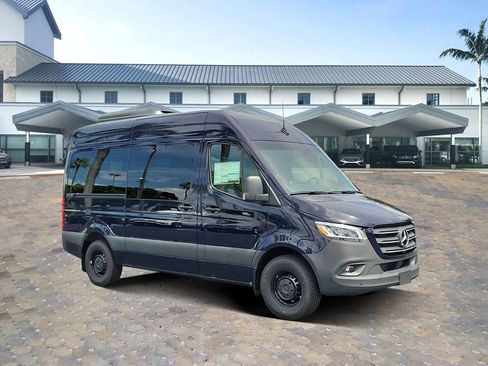 New 2024 Mercedes-Benz Sprinter 2500 image 28
