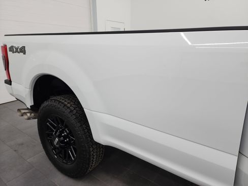 Used 2022 Ford F350 XLT w/ Black Appearance Package image 26