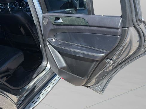 Used 2019 Mercedes-Benz GLS 450 4MATIC image 12