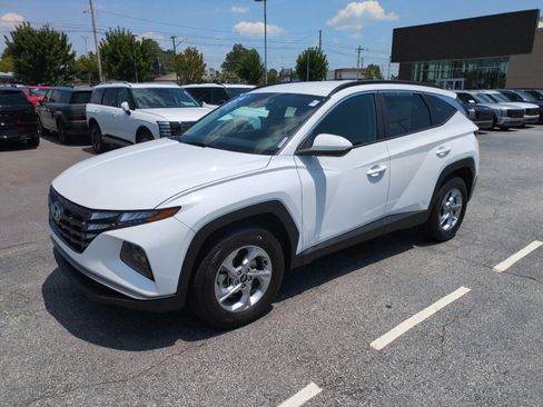 Used 2024 Hyundai Tucson SEL AWD/4WD image 3