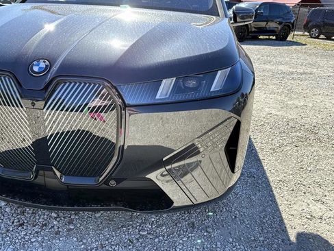 New 2026 BMW iX xDrive60 w/ Premium Package image 9