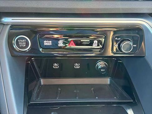 New 2025 Audi Q5 Premium image 31