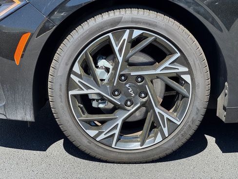 Certified 2025 Kia K5 GT-Line w/ GT-Line Premium Package image 9