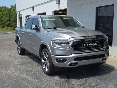 Used 2024 RAM 1500 Limited AWD/4WD image 1