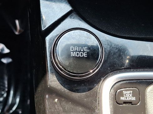Used 2024 Kia Seltos S AWD/4WD image 23