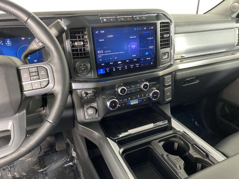 Used 2024 Ford F350 Lariat w/ Lariat Ultimate Package AWD/4WD image 28