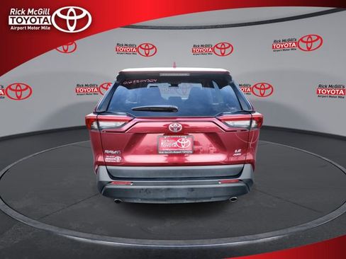 Used 2024 Toyota RAV4 LE image 7