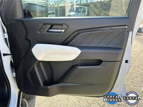 Used 2024 GMC Canyon AT4X image 25