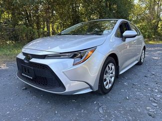 Used 2020 Toyota Corolla LE image 1