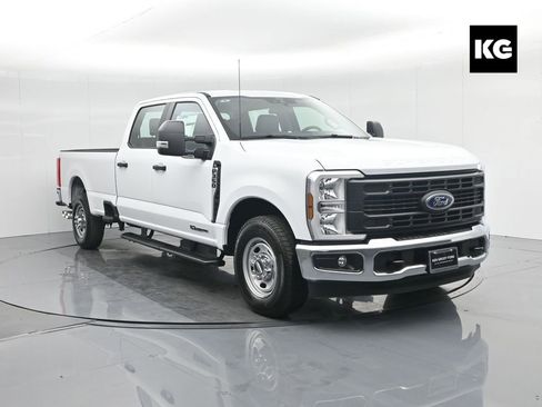 New 2026 Ford F350 XL w/ XL Chrome Package image 1