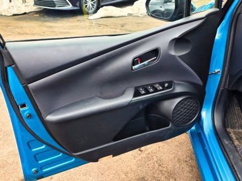 Used 2018 Toyota Prius Prime Plus image 24