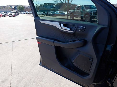 Used 2020 Ford Escape SEL image 20