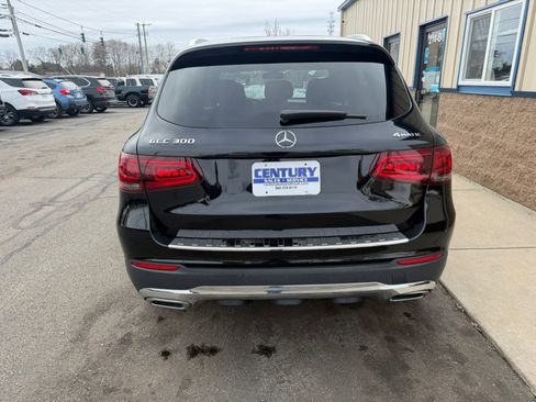 Used 2020 Mercedes-Benz GLC 300 4MATIC image 8